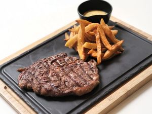 Steak Frite, 200g (Contains Alcohol | Gluten-free)